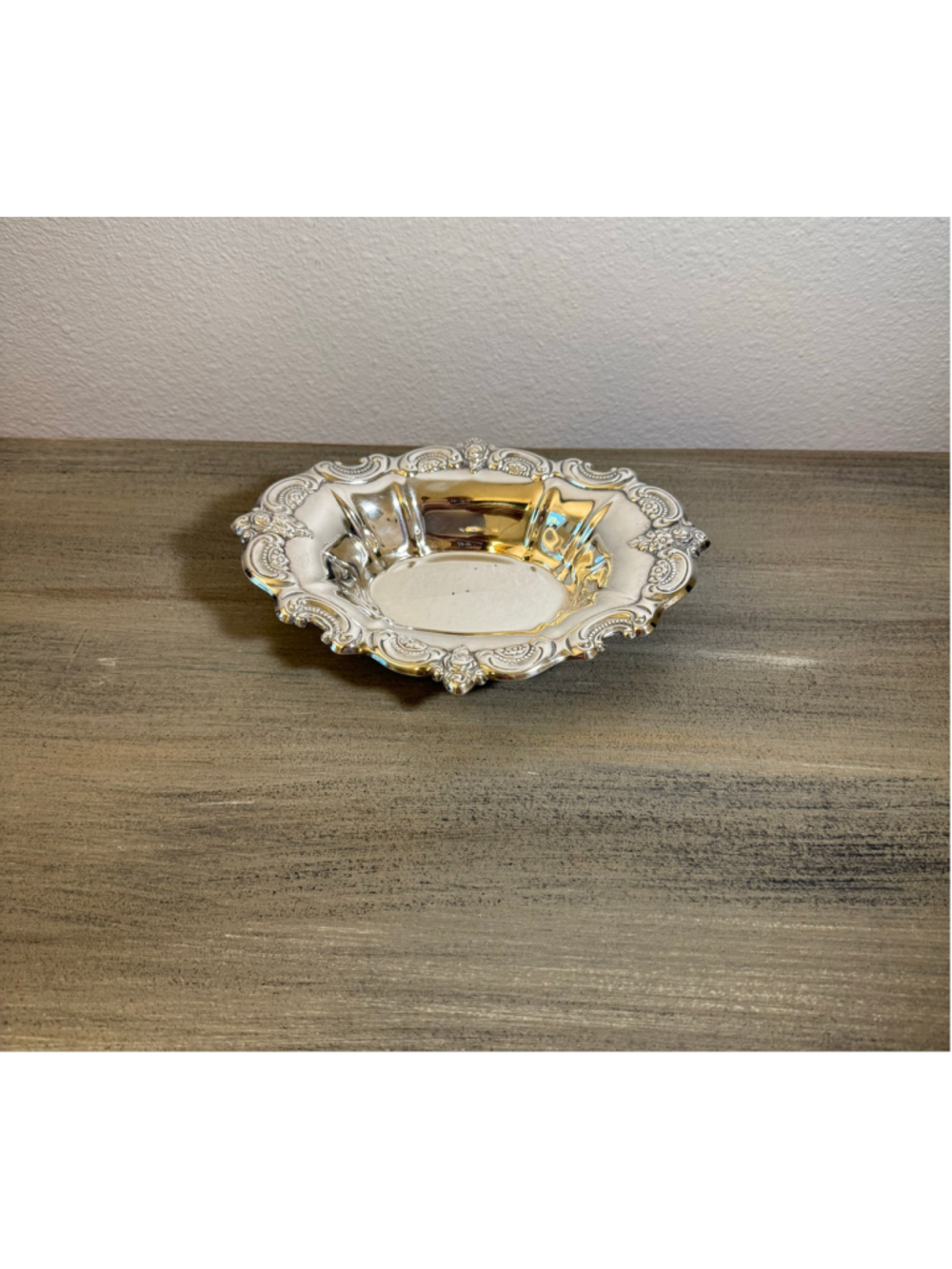 Vtg Towle Silver-Plated Bon Bon Ornate Floral Trim 7" Oval Candy/Trinket Dish